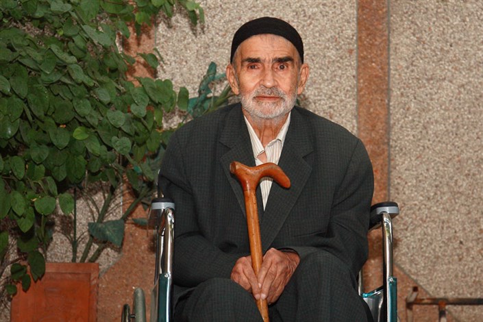  پیرغلامی که شب عاشورا بیمارستان را به هم ریخت +تصاویر 