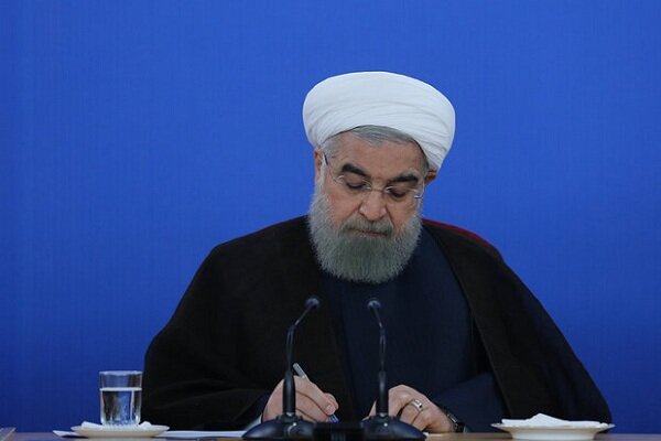 روحانی طی پیامی درگذشت مادر شهیدان سعیدی را تسلیت گفت