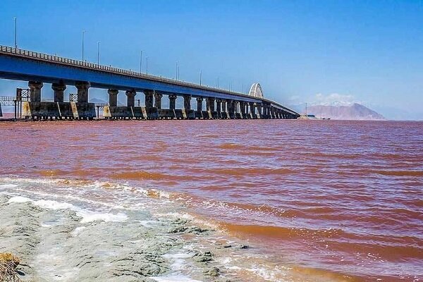  عمق دریاچه ارومیه ۳۵ سانتی‌متر افزایش یافته است