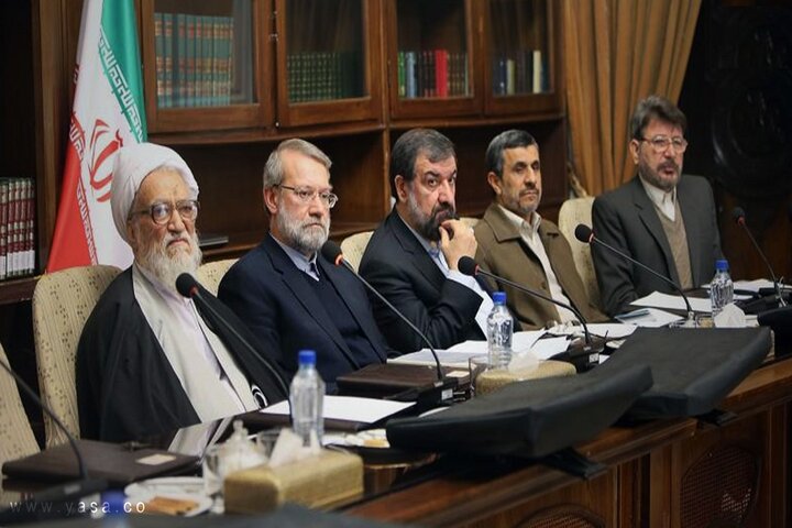 مجمع تشخیص بدون ملاحظات سیاسی رای خود در خصوص FATF را اعلام کند