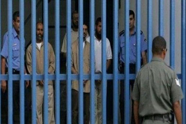 ابتلای ۴۳ اسیر فلسطینی به کرونا در زندان‌های رژیم صهیونیستی