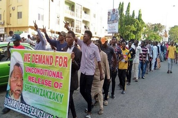 تظاهرات در نیجریه در حمایت از «شیخ زکزاکی» و درخواست آزادی سریع او