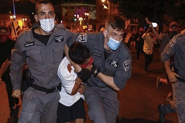 درگیری پلیس رژیم صهیونیستی با تظاهرات‌کنندگان علیه نتانیاهو