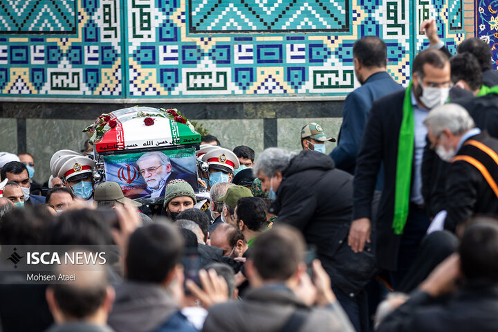 آیین خاکسپاری دانشمند شهید محسن فخری زاده