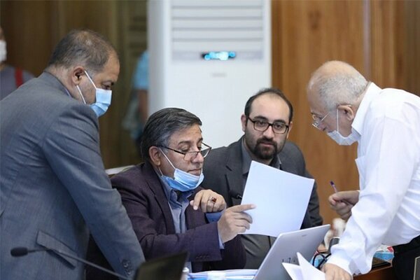 بررسی دو فوریت طرح خرید واکسن فردا در شورای شهر تهران