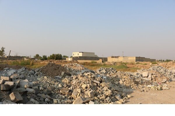 آغاز تخریب ساخت و سازهای غیرقانونی در کلاک