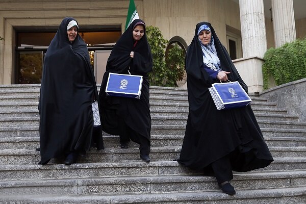 چرا حضور زنان در دولت روحانی کاهش یافت؟
