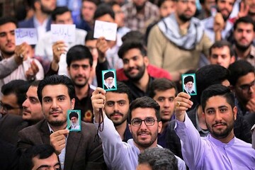مطالبه دانشجویان جهادگر و فعالان نشریات از نهاد رهبری/ در دیدار با رهبر انقلاب تریبون می‌خواهیم