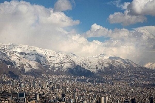 هوای تهران در وضعیت قابل قبول قرار گرفت
