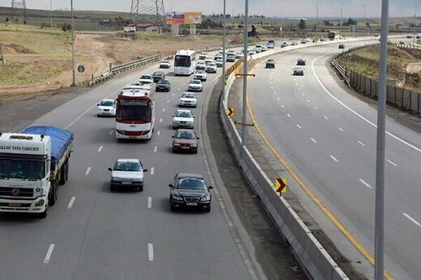 وضعیت جاده ها / تردد در محورهای برون‌شهری ۱۱.۱ درصد کاهش یافت