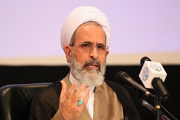آیت‌الله اعرافی: خون‌خواه‌ امام شهید هستیم/ ایران عقب‌نشینی نمی‌کند
