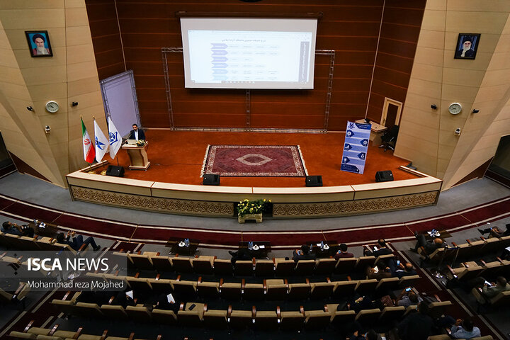 اولین همایش تخصصی و کاربردی آشنایی با صندوق پژوهش و فناوری دانشگاه آزاد اسلامی