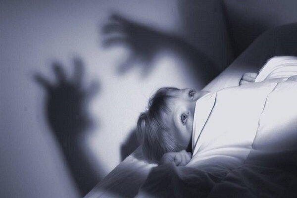 چگونه ترس از تاریکی را در کودکان کاهش دهیم؟
