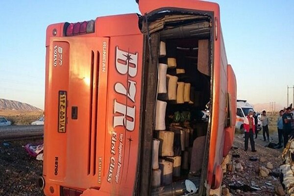  جان باختن ۵ نفر در پی تصادف مرگبار اتوبوس در یزد