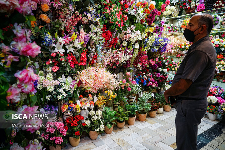 سهم 2 درصدی تولید ملی از بازار گل های مصنوعی تهران