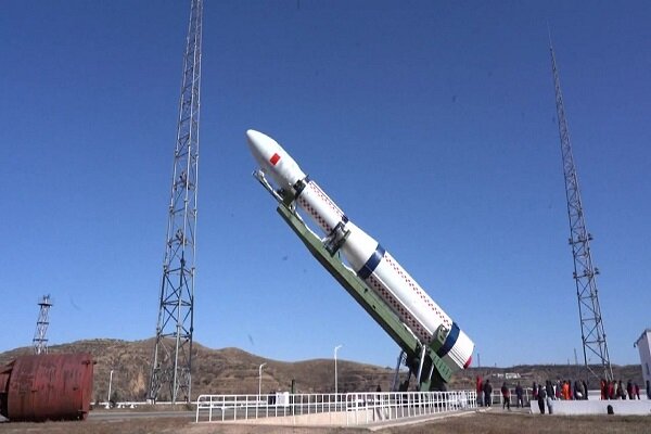 چین ۵ ماهواره به فضا پرتاب کرد
