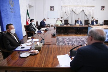 حضور آیت الله رئیسی در جلسه هیئت دولت / ارائه گزارش وزرای روحانی به رئیس جمهور جدید