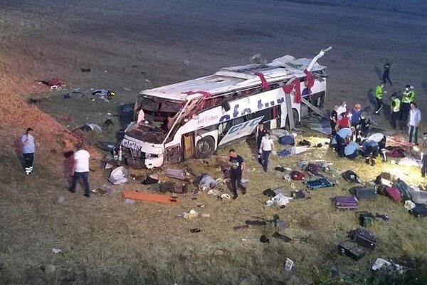 14 کشته و 18 زخمی در پی واژگونی مرگبار اتوبوس مسافربری در ترکیه