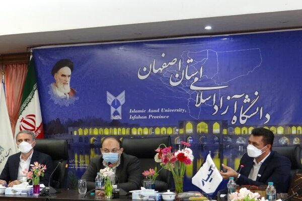 آمادگی دانشگاه آزاد اسلامی برای همکاری‌های تحقیقاتی با نهادها و شرکت‌های دولتی و خصوصی