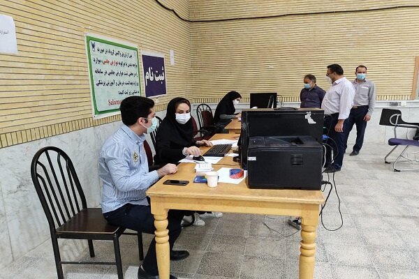 تزریق دوز دوم واکسن کووید-19 اساتید و کارکنان دانشگاه آزاد اسلامی شهرکرد
