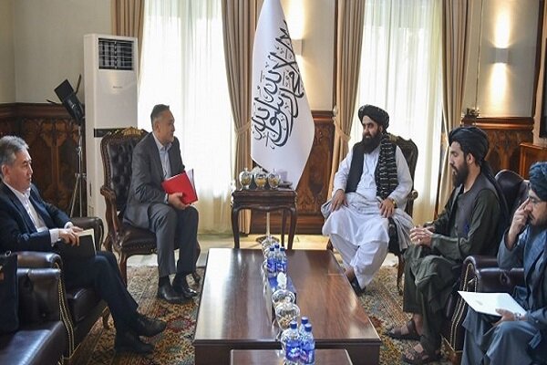 معاون شورای امنیت قرقیزستان با سرپرست وزارت خارجه طالبان دیدار کرد