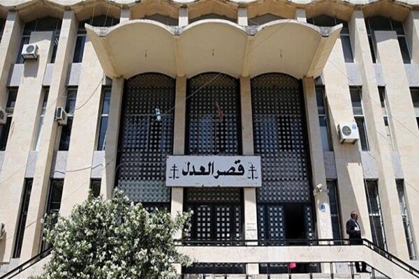تیراندازی در محوطه کاخ دادگستری بیروت
