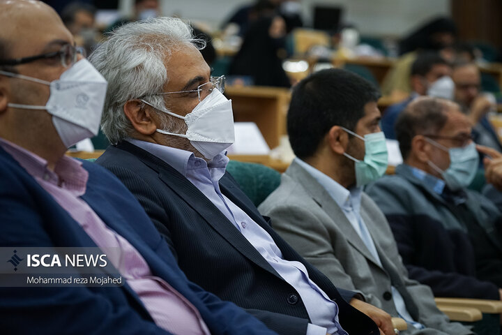 مراسم تجلیل از دانشجویان قهرمان دانشگاه آزاد اسلامی برگزار شد