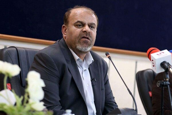 وزیر راه: وقتی با یک مقام خارجی وارد فرودگاه امام می‌شوم خجالت می‌کشم