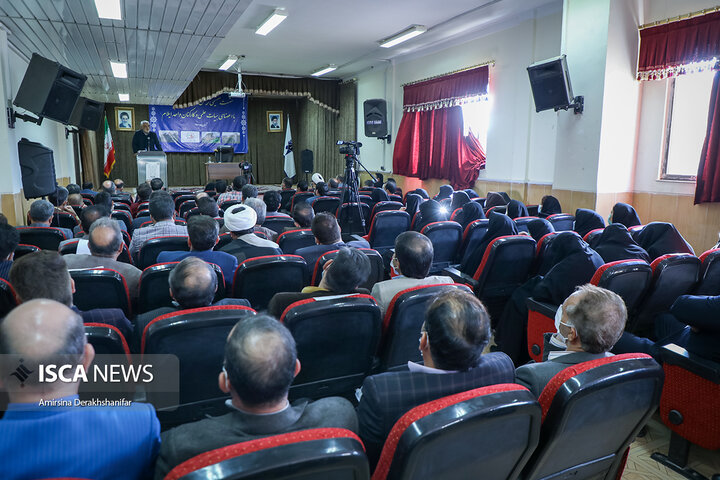 نشست صمیمی ریاست دانشگاه آزاد اسلامی با اعضای هیات علمی و کارکنان واحد ایلام