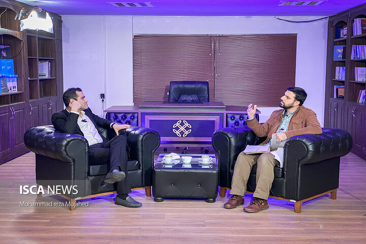صندلی داغ با مجید حسینی در برنامه گرانش