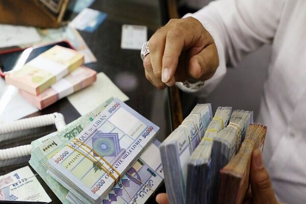 سقوط بی سابقه ارزش لیره لبنان در برابر دلار 