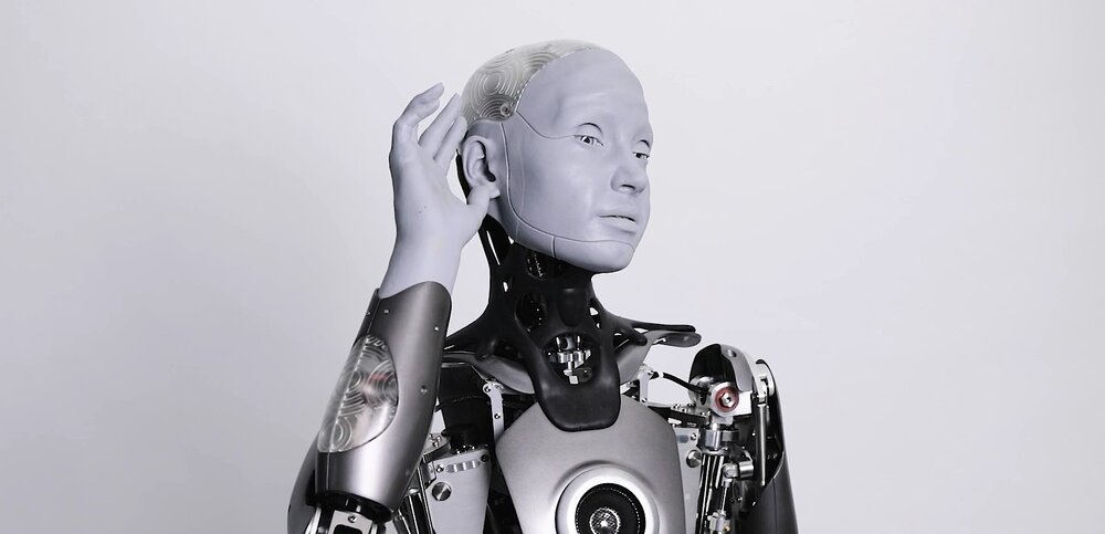 آمکا؛ پیشرفته‌ترین روبات انسان‌نمای دنیا + ویدئو