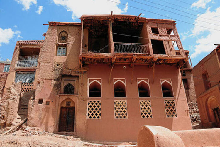 روستای تاریخی ابیانه