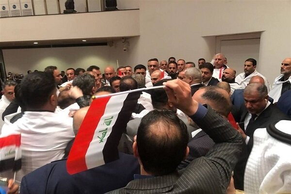 درگیری در اولین جلسه پارلمان عراق