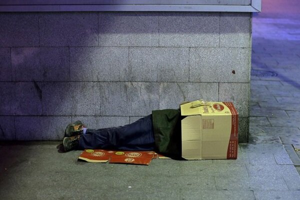 سرگردان دنبال جای خواب / تبعات بی‌خانمانی می‌تواند دامان جامعه را بگیرد