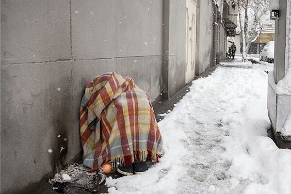 سرگردان به دنبال جای خواب / تبعات بی‌خانمانی می‌تواند دامان جامعه را بگیرد