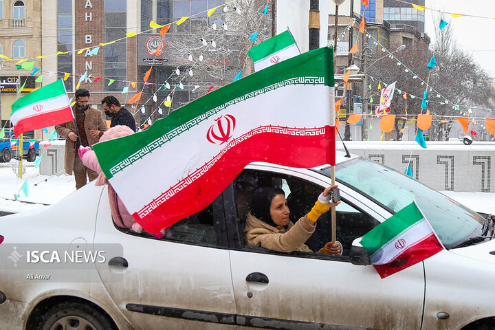 راهپیمایی یوم الله 22 بهمن در اردبیل