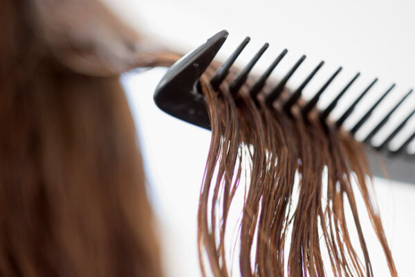 نکات مهم شانه زدن مو برای حفظ سلامت آن
