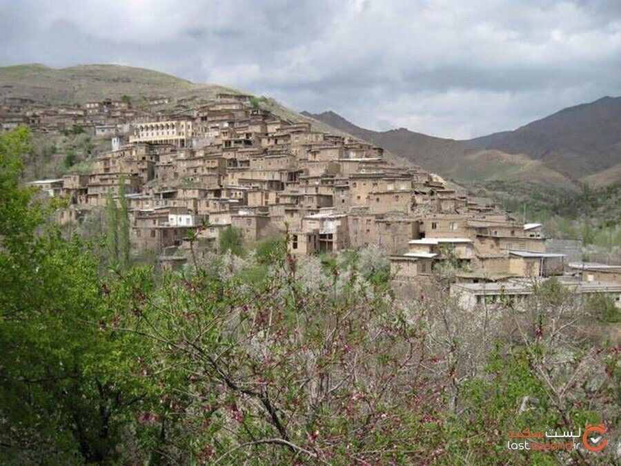 روستای دیزباد