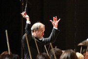 رهبر ارکستر روس باز هم کارت قرمز گرفت/ اخراج از میلان پس از مونیخ