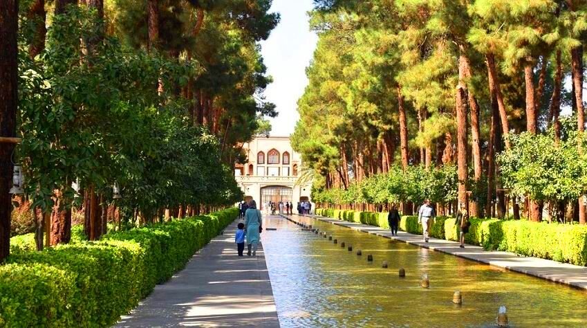  باغ دولت آباد یزد