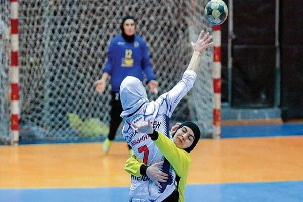 تهران قهرمان مسابقات سراسری هندبال دانشجویان دختر دانشگاه آزاد شد 