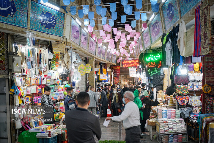 حال و هوای بازار شب عید تهران
