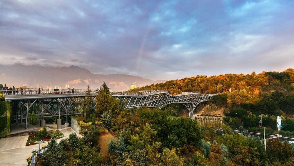  تهرانگردی/ پل  طبیعت از گردشگری‌های زیبای پایتخت