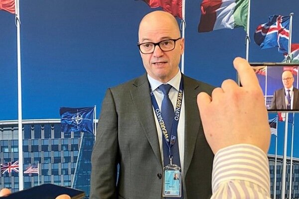 استعفای وزیر دفاع نروژ به علت رابطه جنسی 