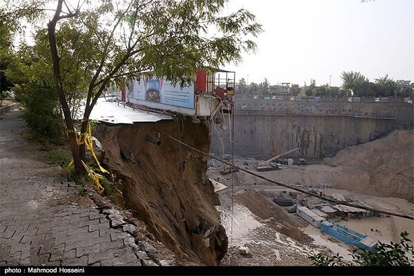 رها شدن گودال های بزرگ در تهران/ رانش زمین پایتخت را تهدید می کند