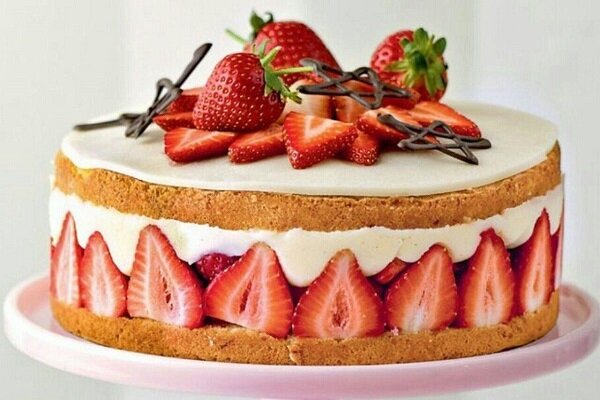آموزش شیرینی پزی/ طرز تهیه کیک توت فرنگی

