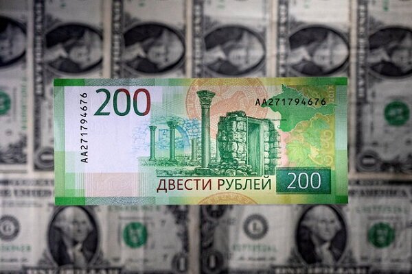 صعود چشمگیر ارزش روبل روسیه در برابر دلار 