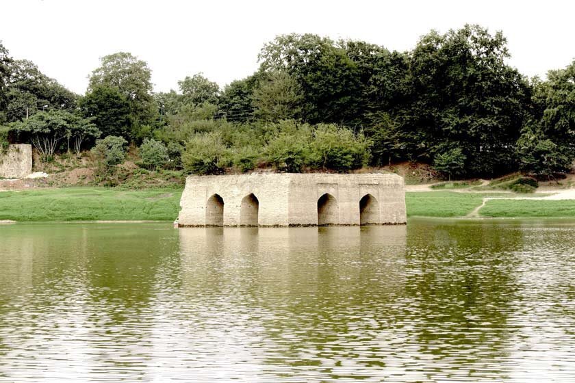  باغ تاریخی عباس‌آباد بهشهر