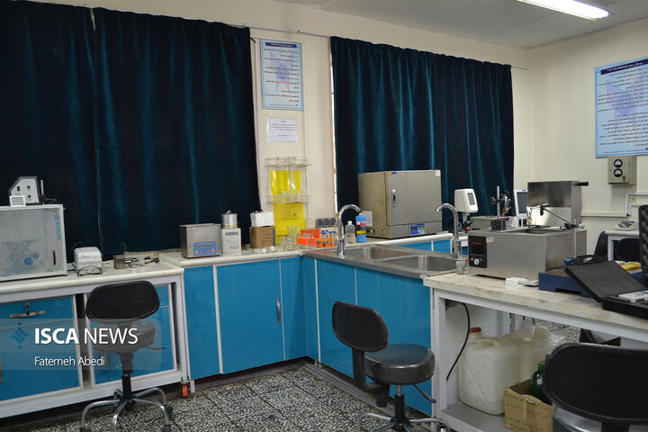 فعالیت آزمایشگاه‌ ها و کارگاه‌ های دانشگاه آزاد اسلامی نجف‌ آباد